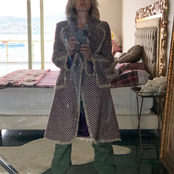 Coat - Picture 4 of 10